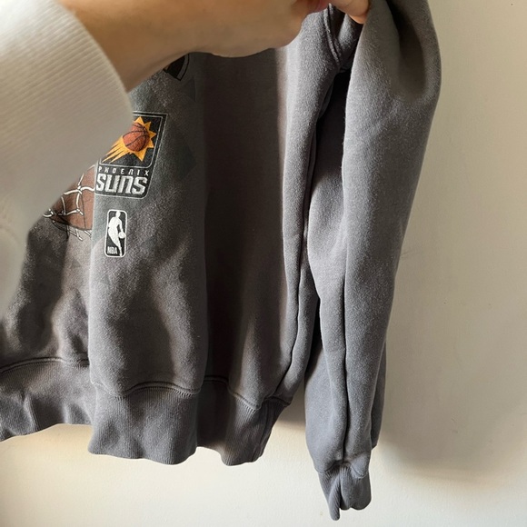 Abercrombie & Fitch Gray NBA Phoenix Suns Crewneck Sweater Oversized - Small - Picture 10 of 12